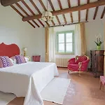 فيلة Vallibona 10